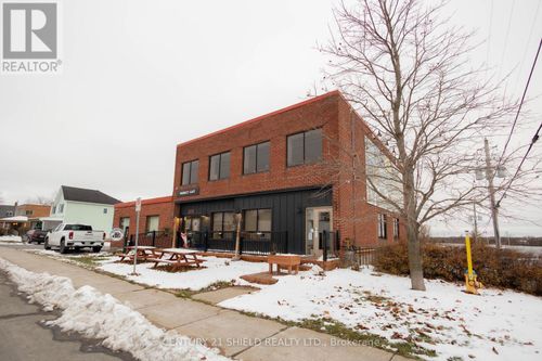 90 Main St. S Street, North Glengarry, ON, K0C1A0 | Card Image