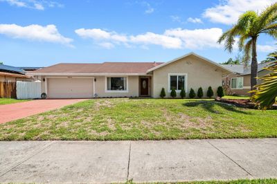 7311 Nw 46th St, House other with 3 bedrooms, 2 bathrooms and null parking in Lauderhill FL | Image 1