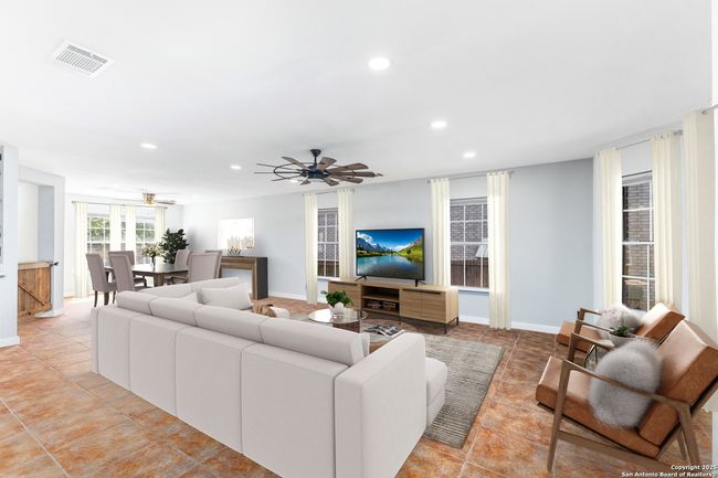 1687 Fir Cir, House other with 4 bedrooms, 3 bathrooms and null parking in Schertz TX | Image 9