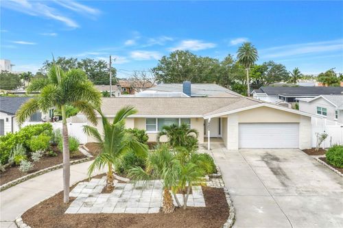 2053 Dolphin Blvd S, ST PETERSBURG, FL, 33707-3811 | Card Image