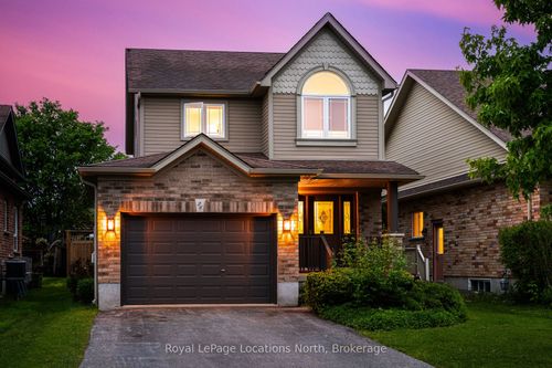 26 Davis St, Collingwood, ON, L9Y0C8 | Card Image