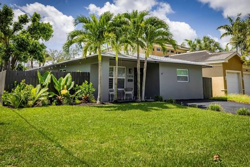 1498 Ne 38th St, Oakland Park, FL, 33334-4562 | Card Image