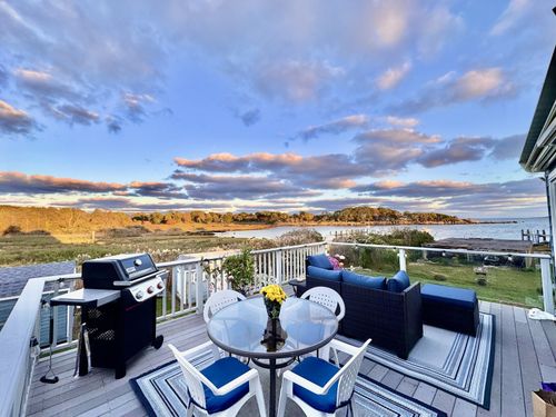 71 Wolcott Ave, Stonington, CT, 06378-3033 | Card Image