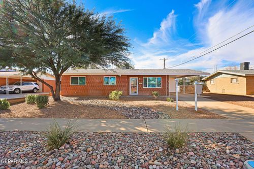 2801 Dunoon Dr, El Paso, TX, 79925-5221 | Card Image