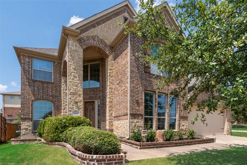 419 Aylesbury Dr, Roanoke, TX, 76262-3637 | Card Image