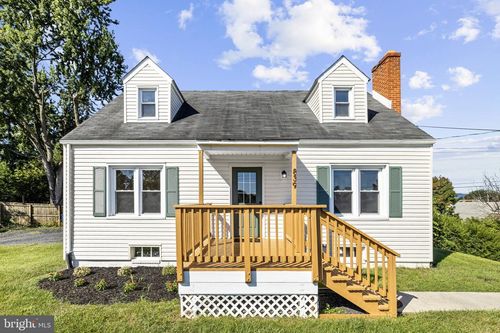 839 William St, FRONT ROYAL, VA, 22630-3823 | Card Image