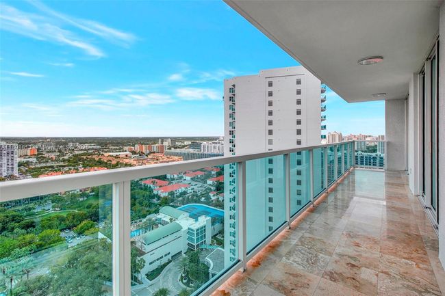APT-2607 - 3201 Ne 183 Rd St, Condo with 3 bedrooms, 3 bathrooms and null parking in Aventura FL | Image 50