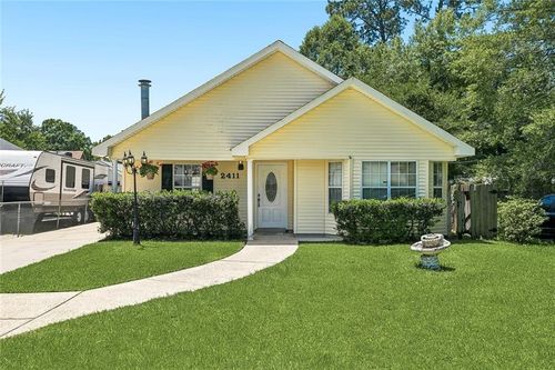 2411 Jay St, Slidell, LA, 70460-6657 | Card Image