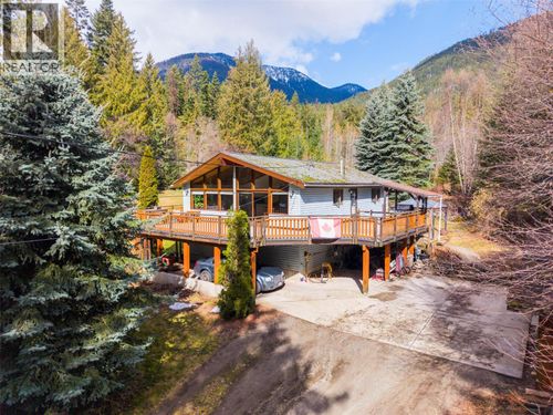 7077 Beggs Rd, Nelson, BC, V1L6S5 | Card Image