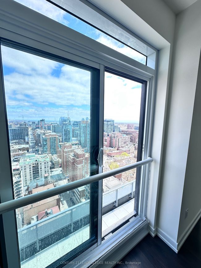 3106 - 89 Church St, Condo with 2 bedrooms, 2 bathrooms and null parking in Toronto ON | Image 7