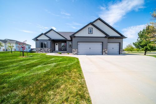 17108 Hilltop Ln Se, Chatfield, MN, 55923-4526 | Card Image