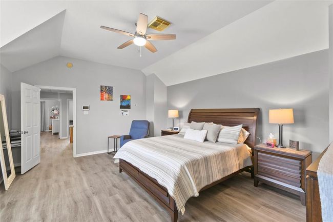 1110 Enclave Sq W, Townhouse with 3 bedrooms, 3 bathrooms and 2 parking in Houston TX | Image 21