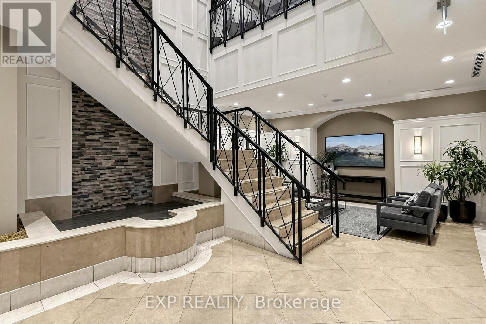 Residential in Toronto (Islington-City Centre West) 5