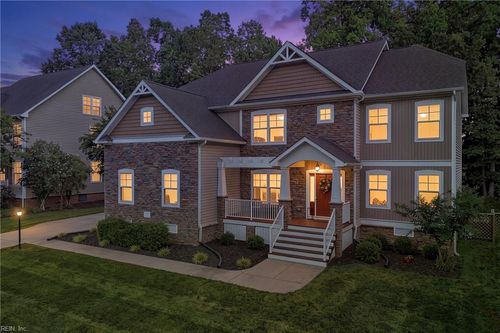 7551 English Boxwood Ln, Quinton, VA, 23141-1381 | Card Image