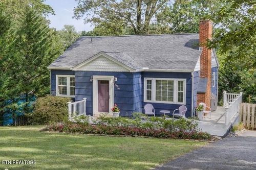3434 Fountain Park Blvd, Knoxville, TN, 37917-2958 | Card Image