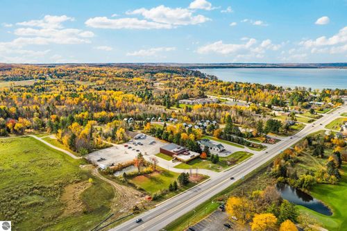 5961 Oslo St, Williamsburg, MI, 49690-9201 | Card Image