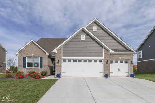 948 Fred Ln, Greenwood, IN, 46143-5003 | Card Image