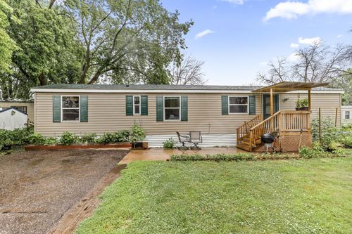 2401 Bison Dr, Maplewood, MN, 55119-3108 | Card Image