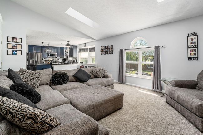 Family Room | Image 22