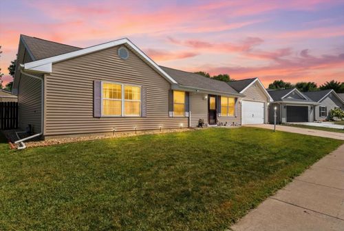 2712 Milford Dr, Urbana, IL, 61802-7691 | Card Image