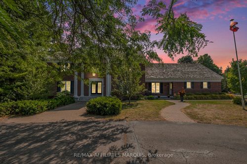 21 Cedar Lane, Smiths Falls, ON, K7A4S5 | Card Image