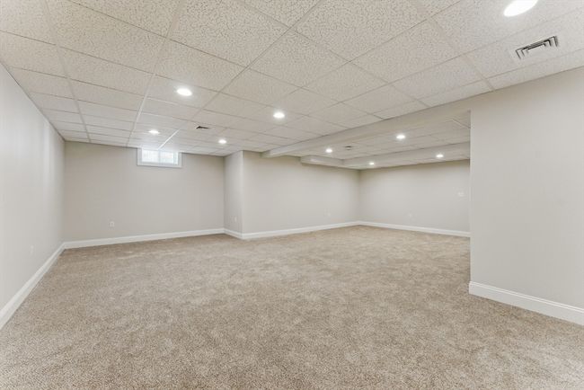 18 - 18 Nicols Way, Condo with 2 bedrooms, 2 bathrooms and 2 parking in Easthampton MA | Image 31