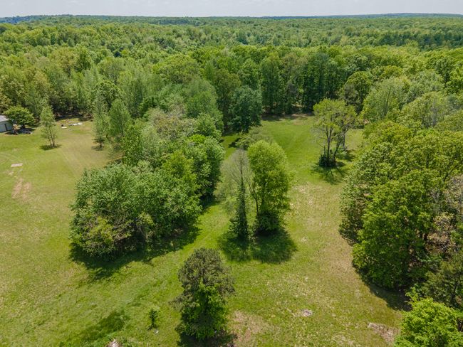 2724 She Boss Rd, House other with 2 bedrooms, 2 bathrooms and 4 parking in Duck River TN | Image 7