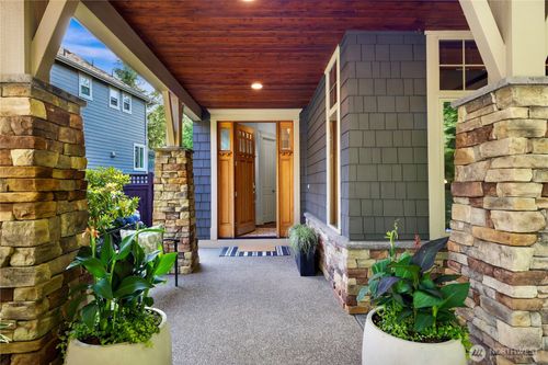 6227 Whitaker Ln Se, Snoqualmie, WA, 98065-5028 | Card Image