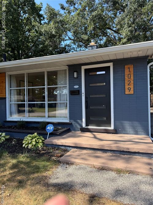 1029 Symes Ct, Royal Oak, MI, 48067-1509 | Card Image