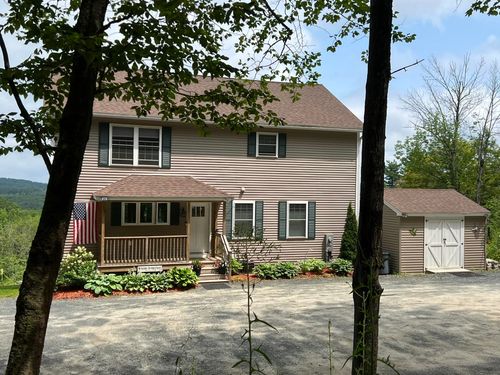 911 Valley Rd, Washington, NH, 03280-3121 | Card Image