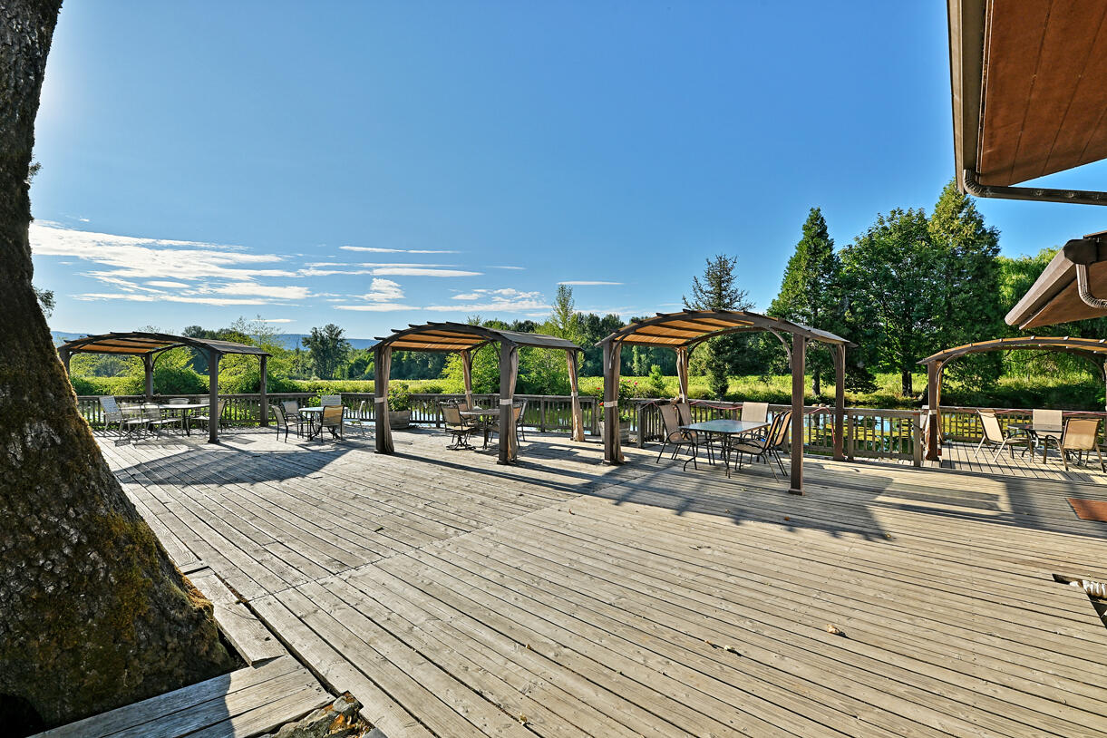 Commercial Sale in Cave Junction 5