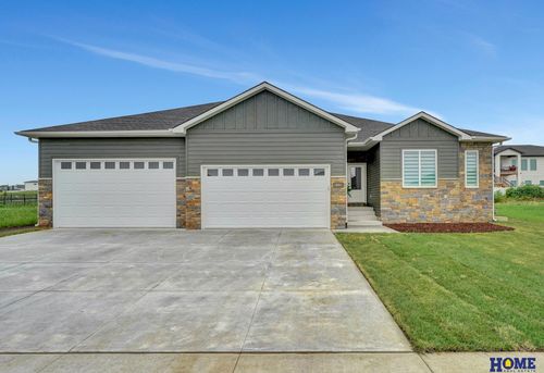 945 N 108th St, Lincoln, NE, 68527-2519 | Card Image