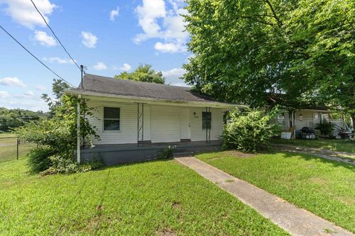 1224 Vine St, Clarksville, TN, 37040-3541 | Card Image