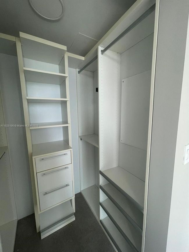 UNIT-2304 - 1300 S Miami Ave, Condo with 1 bedrooms, 1 bathrooms and null parking in Miami FL | Image 16