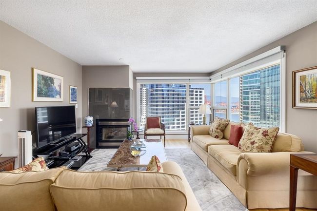 1602 - 837 W Hastings Street, Condo with 2 bedrooms, 2 bathrooms and 1 parking in Vancouver BC | Image 18