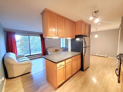 apt-215-4110 Rahn Rd, Eagan, MN, 55122-2193 | Card Image