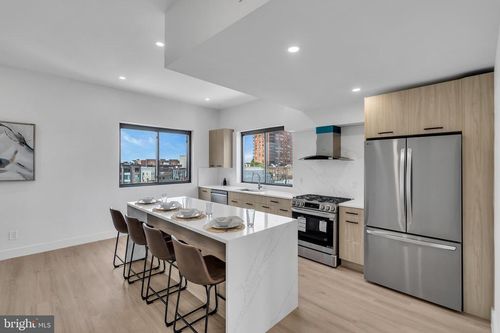 apt-504-200 Paterson Plank Rd, Union City, NJ, 07087-2890 | Card Image