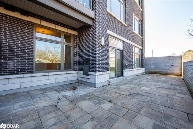 109 - 457 Plains Rd E, House attached with 2 bedrooms, 2 bathrooms and 1 parking in Burlington ON | Image 27