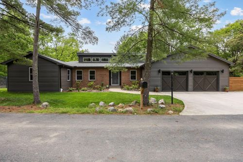 100 Chacey Ln, Worthington, OH, 43085-2658 | Card Image