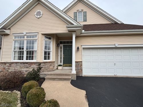 11 Stryker Rd, SOMERSET, NJ, 08873-7261 | Card Image