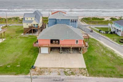 2600 Whitecap, House other with 3 bedrooms, 2 bathrooms and null parking in Crystal Beach TX | Image 2