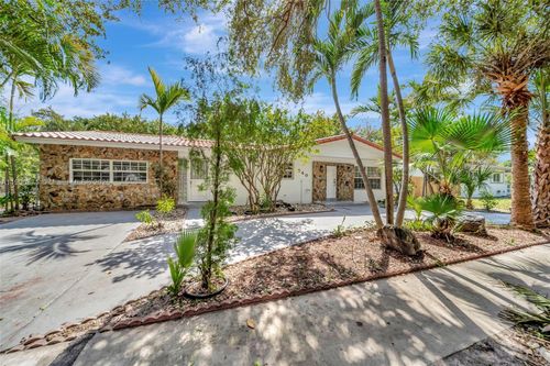 840 Ne 182nd St, North Miami Beach, FL, 33162-1148 | Card Image