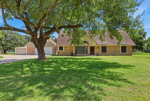 10867 Greenway Drive, Beaumont, TX, 77705 | Card Image