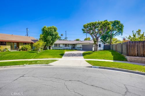1301 Cameo Dr, Tustin, CA, 92780-3523 | Card Image