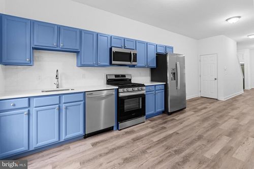 2415 E Madison St, BALTIMORE, MD, 21205-1705 | Card Image