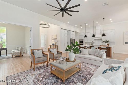 17 Old Oak Dr N, Palm Coast, FL, 32137-4326 | Card Image