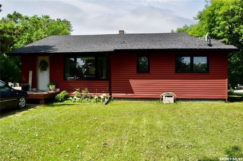 6 Main Street, Manor, SK, S0C1R0 | Card Image