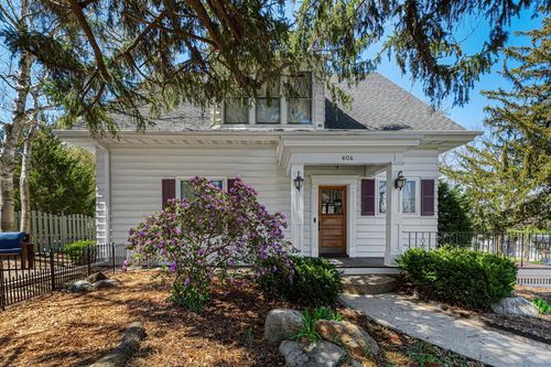 604 S Elm Ave, Owatonna, MN, 55060-3304 | Card Image