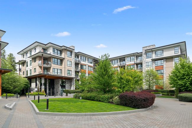 113 - 1152 Windsor Mews, Condo with 2 bedrooms, 2 bathrooms and 1 parking in Coquitlam BC | Image 2