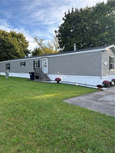 95 Prestige Dr, House other with 3 bedrooms, 2 bathrooms and null parking in Manchester NY | Image 1